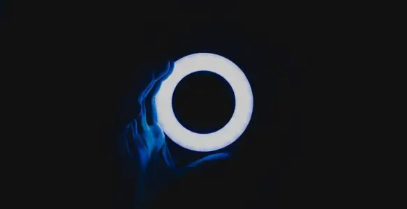 Utilisation d’un ring light ou anneau lumineux LED en photographie